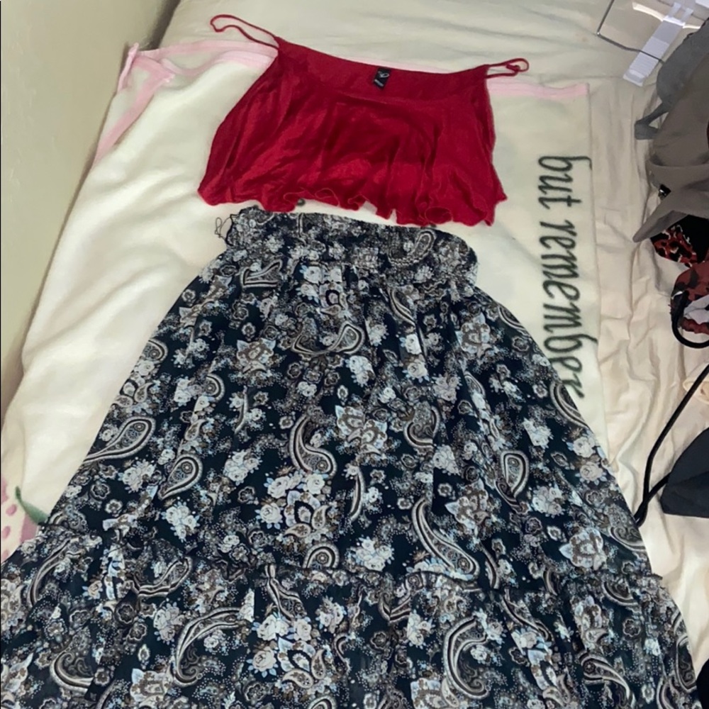 Long skirt and shirt